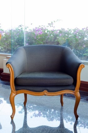 Rénovation fauteuil Cheny